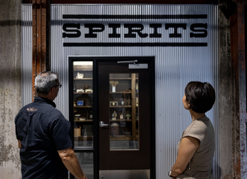 July 25, 2025: Senator Kim visits Hidden Still Distillery