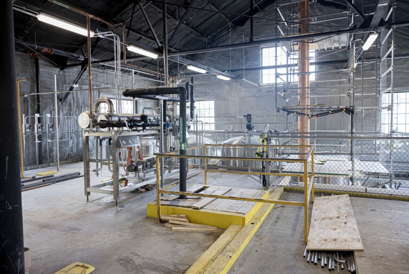 July 25, 2025: Senator Kim visits Hidden Still Distillery