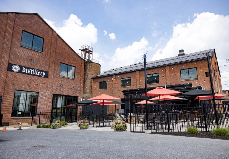 July 25, 2025: Senator Kim visits Hidden Still Distillery