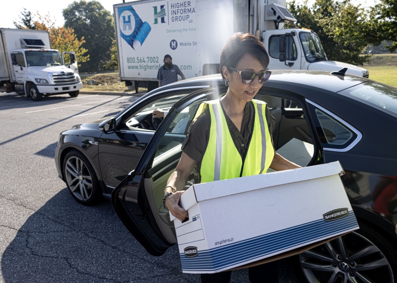 September 13, 2025: Senator Kim Hosts Shredding Event