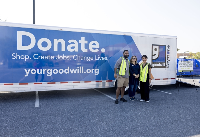 September 13, 2025: Senator Kim Hosts Shredding Event